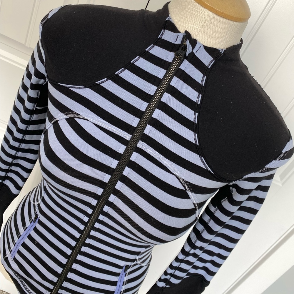Lululemon Forme Jacket - Picture 5 of 12